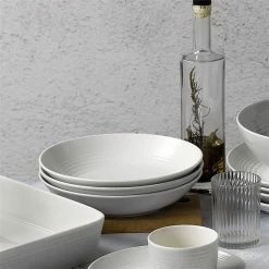 Royal Doulton Gordon Ramsay Maze Collection 9.25" Pasta Bowl | Light Grey -Dinnerware Sales 1054421 royaldoultonamericas 02 gr maze grey pasta bowl