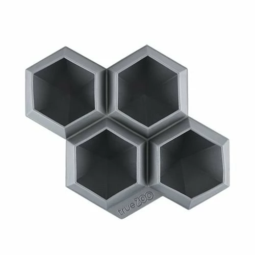 True Brands Jumbo Diamond Ice Cube Tray 4 True Brands Jumbo Diamond Ice Cube Tray - Image 2