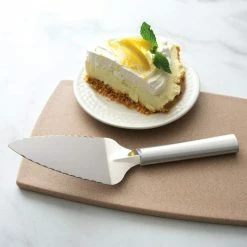 Rada Cutlery Serrated Pie Server | Silver -Dinnerware Sales 61ihigqayrl. ac sl1100