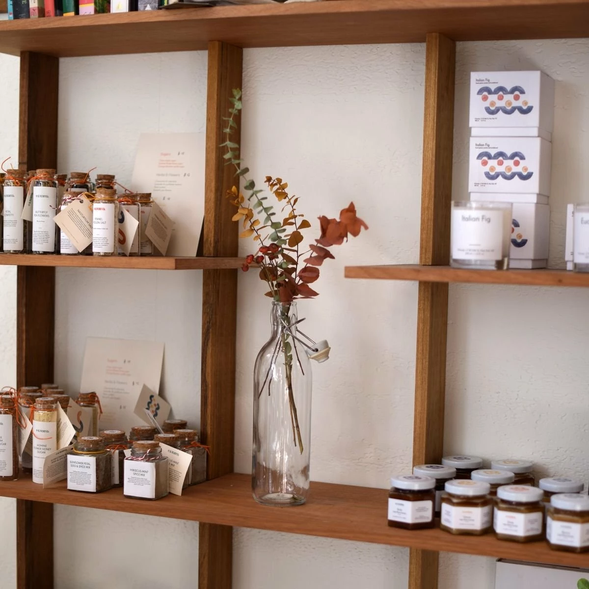 Bormioli Rocco 33.75oz Emilia Glass Bottle 10 Bormioli Rocco 33.75oz Emilia Glass Bottle - Image 8