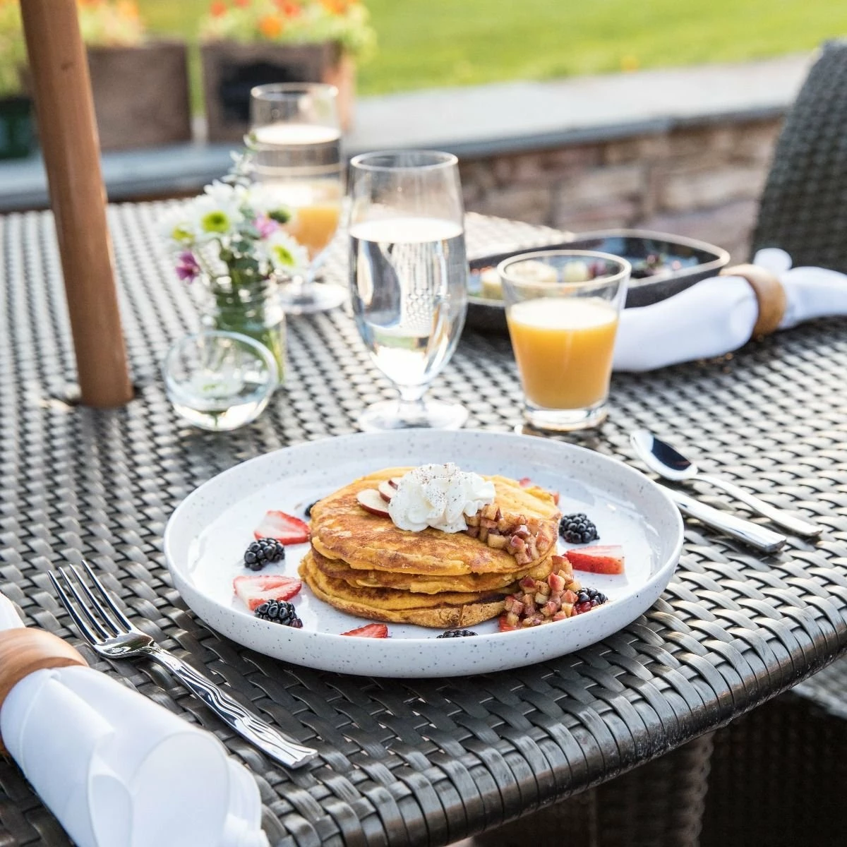 Fortessa Camp Melamine Coupe 11" Round Plate | White 5 Fortessa Camp Melamine Coupe 11" Round Plate | White - Image 3