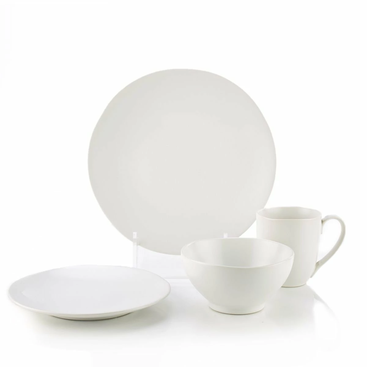 Fortessa Vitraluxe Heirloom 16-Piece Dinnerware Set | Linen 3 Fortessa Vitraluxe Heirloom 16-Piece Dinnerware Set | Linen
