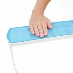 OXO Good Grips No-Spill Ice Cube Tray -Dinnerware Sales gg 1132080 4a