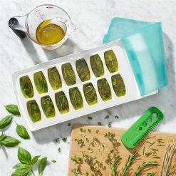OXO Good Grips No-Spill Ice Cube Tray -Dinnerware Sales gg 1132080 9d