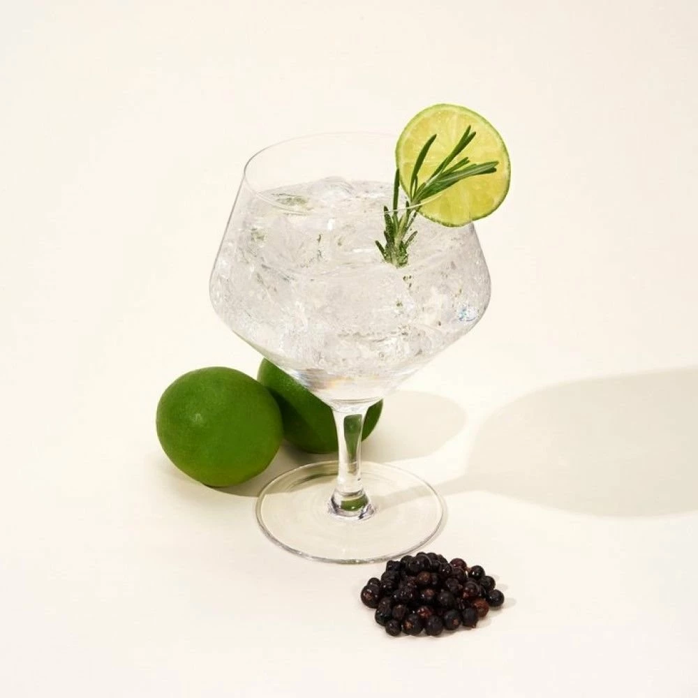 Viski® Angled Crystal Gin & Tonic Glasses 7 Viski® Angled Crystal Gin & Tonic Glasses - Image 5