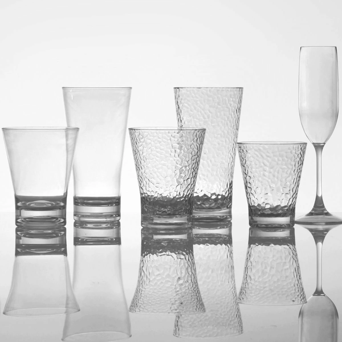 Fortessa OutSide™ Hammered 20oz Copolyester Ice Beverage Glass 4 Fortessa OutSide™ Hammered 20oz Copolyester Ice Beverage Glass - Image 2