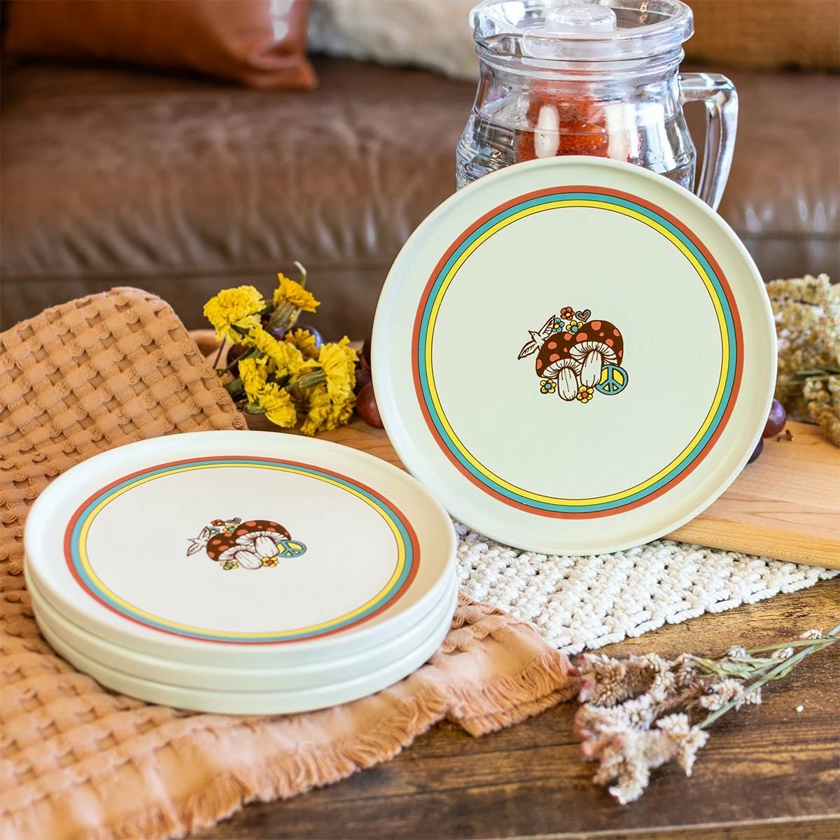 Everything Kitchens Modern Flat 16-Piece Dinnerware Set | Peace & Love 10 Everything Kitchens Modern Flat 16-Piece Dinnerware Set | Peace & Love - Image 8