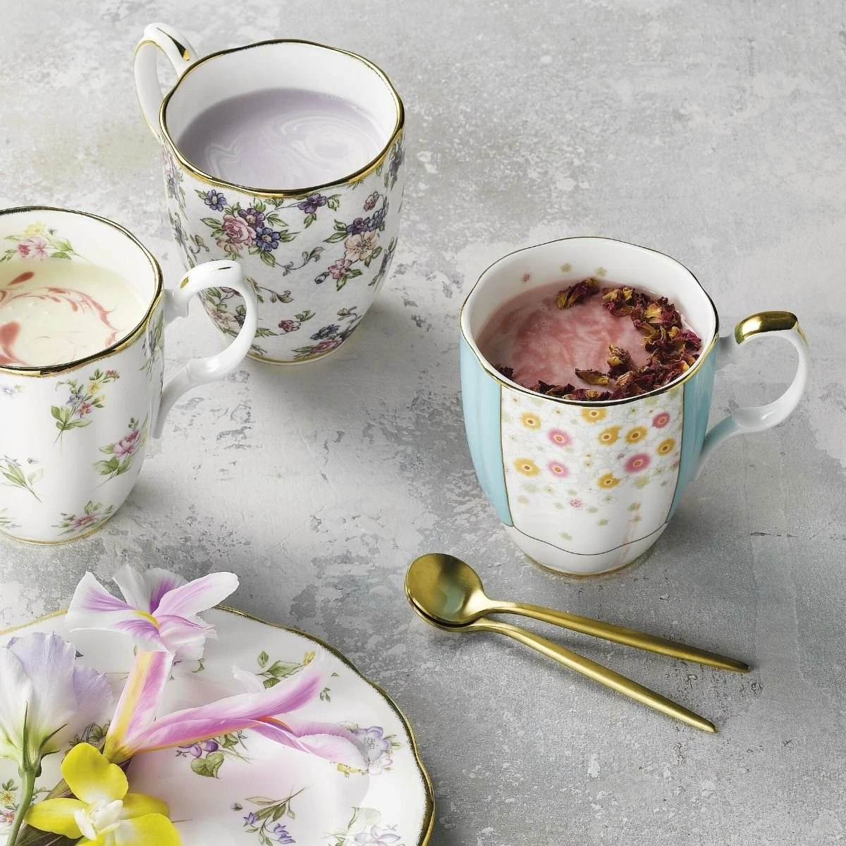 Royal Albert 100 Years 1900-1940 14.1oz Mug Set | 5-Piece 13 Royal Albert 100 Years 1900-1940 14.1oz Mug Set | 5-Piece - Image 11