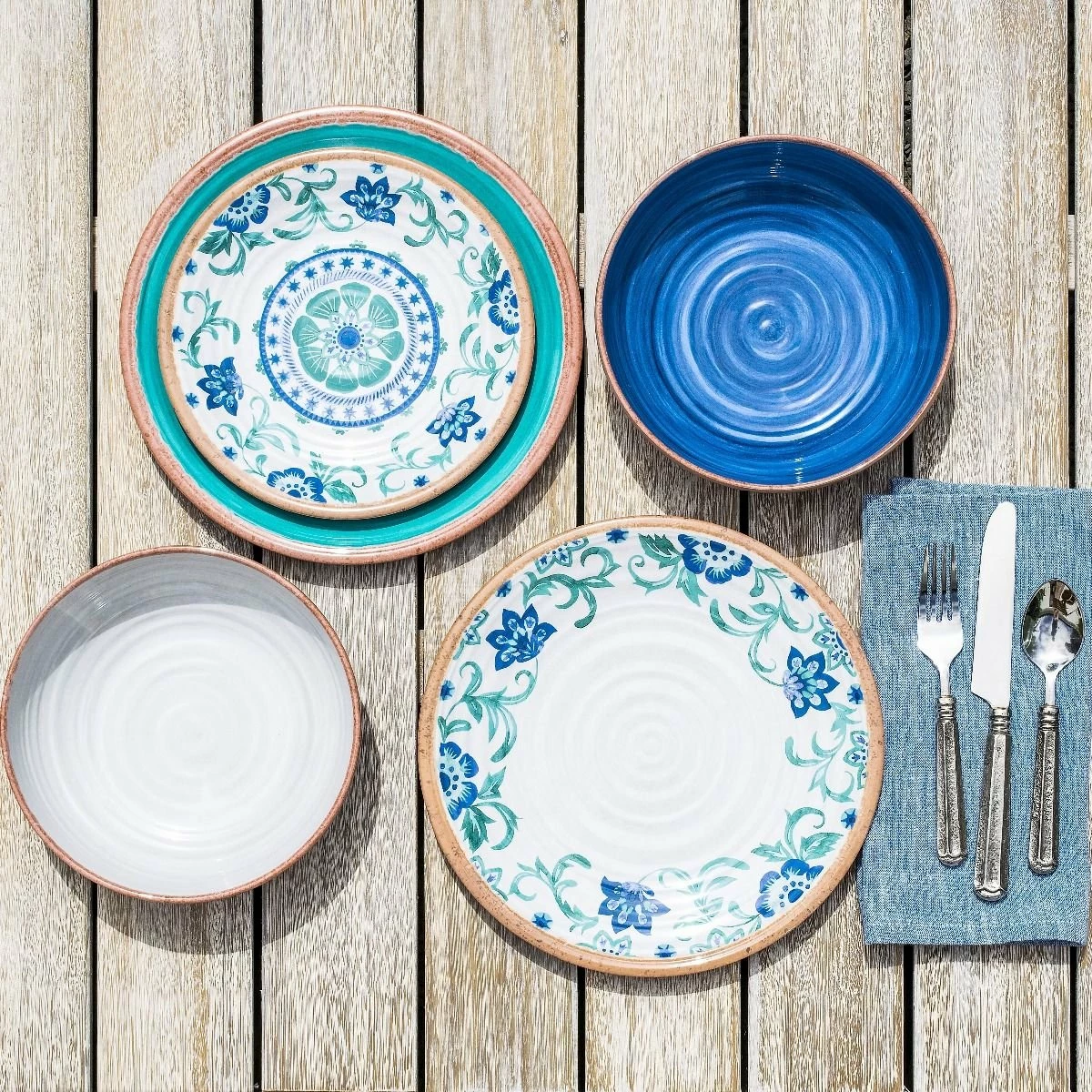 TarHong Melamine Tabletop 10.5" Round Dinner Plate | Rustic Swirl Indigo 4 TarHong Melamine Tabletop 10.5" Round Dinner Plate | Rustic Swirl Indigo - Image 2