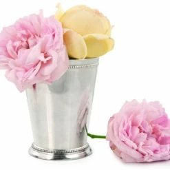 True Brands 16oz Old Kentucky Silver Plated Copper Mint Julep Cup -Dinnerware Sales true fabrications stainless steel mint julep cup 3268